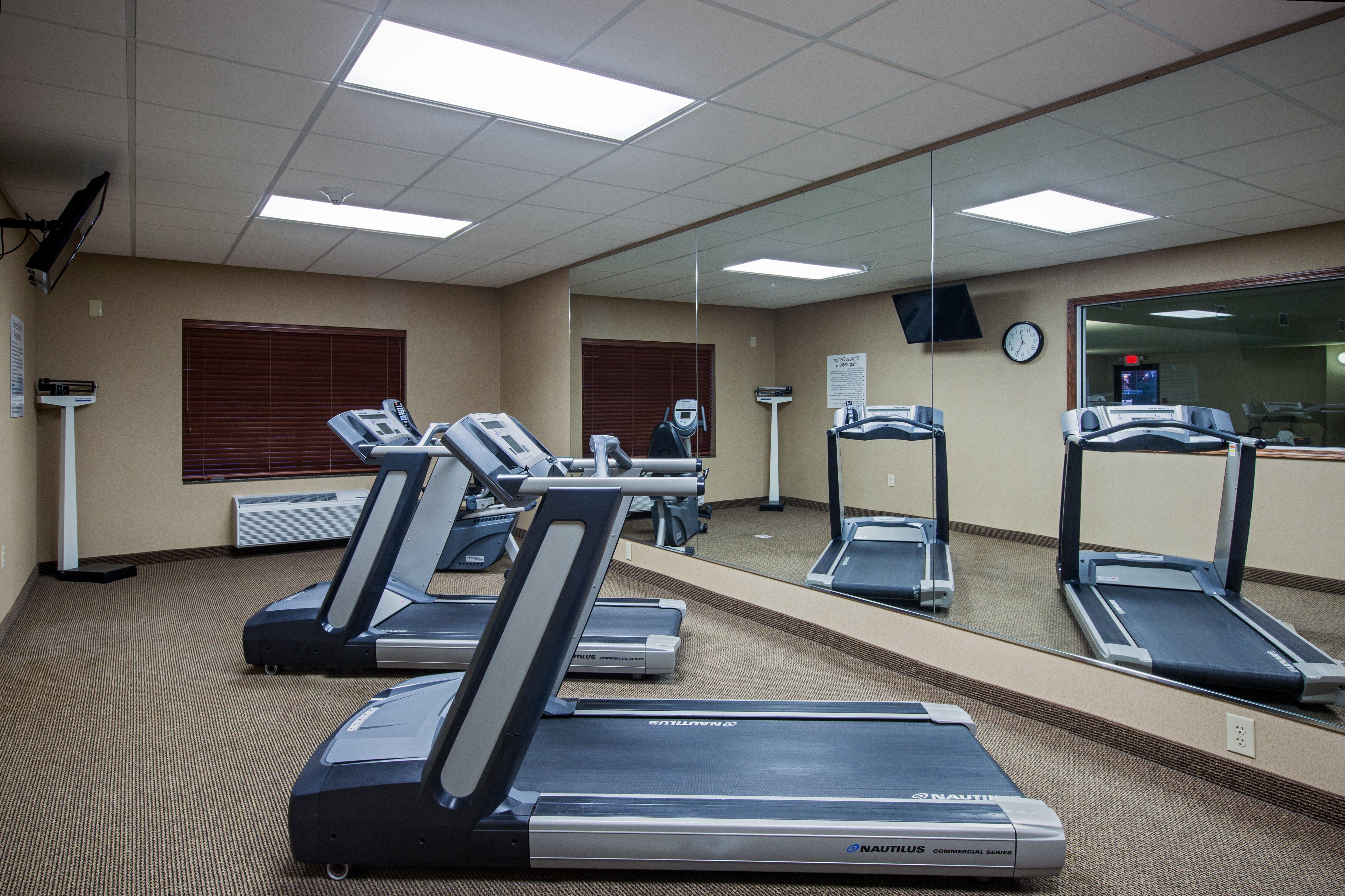 Holiday Inn Express Hotel & Suites Lewisburg By Ihg Exterior photo