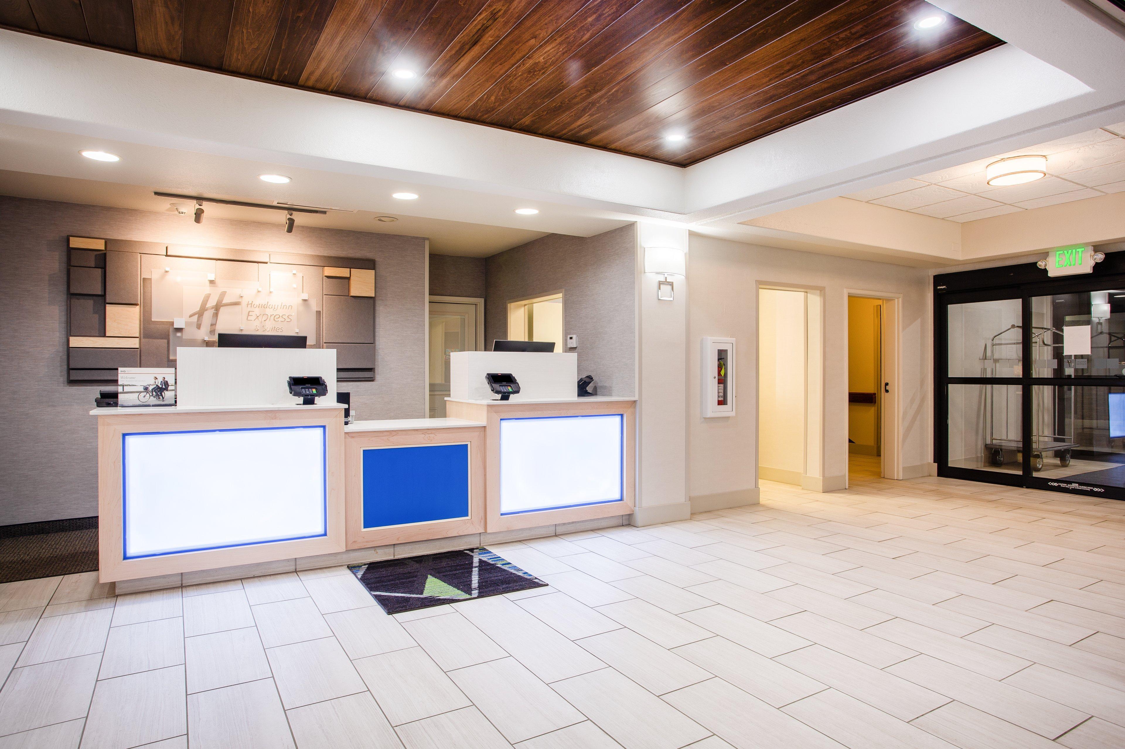 Holiday Inn Express Hotel & Suites Lewisburg By Ihg Exterior photo